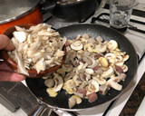 Foto del paso 4 de la receta: Espaguetis con setas champiñones y filete de atún