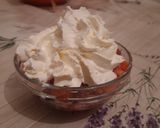 Tejfölös gyümölcs saláta gyümölcs zselével recept fázis 5 fotója