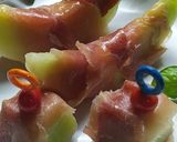 Foto del paso 3 de la receta: Melón con Jamón Crudo de mi Abuela