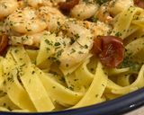 Une image de l'étape 6 de Tagliatelles aux crevettes 🍤.