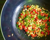 Foto langkah ke 2 dari resep Cumi Cabe Lada Garam.