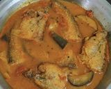 A picture of step 6 of Pabda Fish Curry.