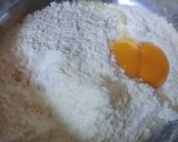 Foto langkah ke 1 dari resep Donat lembut tanpa ulen.