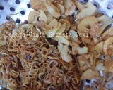 Foto langkah ke 2 dari resep 242. Kwetiaw goreng Bakso Ikan Tenggiri.