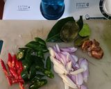 Foto langkah ke 1 dari resep Oseng cumi sotong cabai hijau.