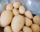 Hình bước làm 4 của món Trứng cút kho tiêu