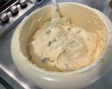 Une image de l'étape 13 de Gâteau aux raisins, agrumes et amandes.