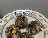 Foto langkah ke 4 dari resep Sushi Ball.