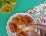 Foto langkah ke 5 dari resep Chikuwa Cheese Lumer.