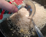 Foto del paso 3 de la receta: Arroz al horno con costillejas