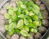 Hình bước làm 4 của món Canh Khổ Qua Rừng Thịt Viên