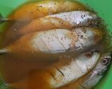 Foto langkah ke 1 dari resep Ikan Kembung Goreng Garing Renyah.