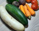 A picture of step 1 of Veggies spicy salad.