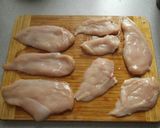 Grillezett csirke salátával és krémfehér sajttal recept fázis 1 fotója
