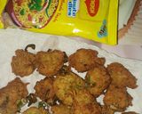 A picture of step 5 of Herbed Maggi Fritters.