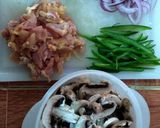 Foto del paso 1 de la receta: Champiñones con Pollo y Jengibre Gratinados