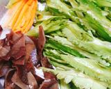 Hình bước làm 2 của món Đậu rồng xào thịt bò