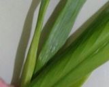 Foto langkah ke 1 dari resep Tahu Goreng iris daun kunyit.