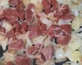 Foto del paso 2 de la receta: Cocinando con Carne en Cubos