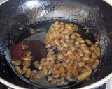 A picture of step 3 of Khatti meethi angur chutney (grapes).