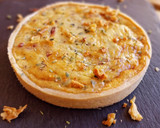 Foto del paso 17 de la receta: Quiche Lorraine con calabacín y tomillo