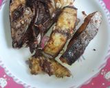 Foto langkah ke 3 dari resep Tongkol goreng maknyusss.