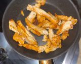 Une image de l'étape 2 de Mini bruschetta au poulet fromage🍗🧀.