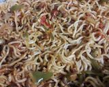 স্পাইসি নুডুলস(spicy noodles recipe in Bengali) রেসিপির ধাপ 7 ছবি