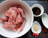 影音食譜 簡單 新手 電鍋 一鍋到底 ~醬燒壽喜排的食譜步驟2照片