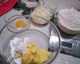 Foto langkah ke 1 dari resep 106. Palm Cheese Cookies.