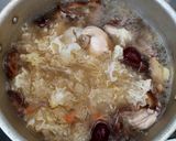 Foto langkah ke 6 dari resep Snow ear mushroom chicken soup (sup ayam obat cina).