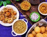 पानी के बताशे (pani ke bataashe recipe in Hindi) रेसिपी चरण 6 फोटो
