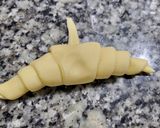 Foto del paso 5 de la receta: Medialunas de Manteca sin gluten