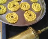 ઘઉં ના લોટ ની ચકરી(ghau na lot ni chakri recipe in Gujarati) રેસીપી સ્ટેપ3ફોટો