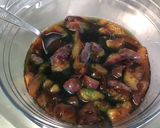 Une image de l'étape 3 de Compote de prunes au curaçao et sucre punjabi.