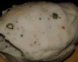A picture of step 4 of Rice flour paratha.
