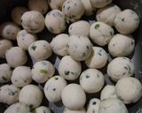 Foto langkah ke 3 dari resep Cilok kenyal sambal kacang.