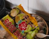 Foto langkah ke 4 dari resep Sop Bakso Tahu Jamur Wortel Berempah.