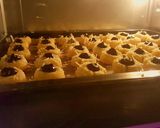 Foto langkah ke 11 dari resep Blueberry Thumbprint Cookies.