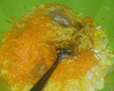 Foto langkah ke 2 dari resep Martabak mie bekal si kecil.
