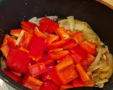 Foto del paso 6 de la receta: Rollitos de ternera en salsa de pimientos