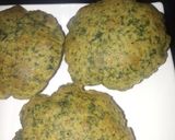 A picture of step 6 of Indori palak puri with raita.