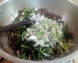 A picture of step 18 of Dry beef chilli.