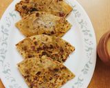 A picture of step 1 of Onion Paratha.