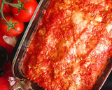 Foto del paso 5 de la receta: Albóndigas de pollo y berenjena al horno con salsa de tomate