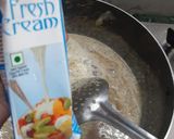 A picture of step 5 of Mushroom Stroganoff.