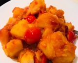 A picture of step 4 of Potatoes in tomato sauce.