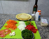 Foto del paso 1 de la receta: Sándwich de panqueques con verduras salteadas, fácil y delicioso