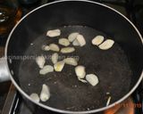 A picture of step 3 of Garlic Soup سوپ سیر.