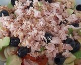 Foto del paso 3 de la receta: Ensalada de pasta con pimiento asado y aguacate